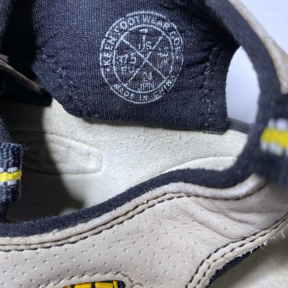 Keen Sz 7 Clearwater CNX Waterproof Hiking Sandals - Picture 2 of 16